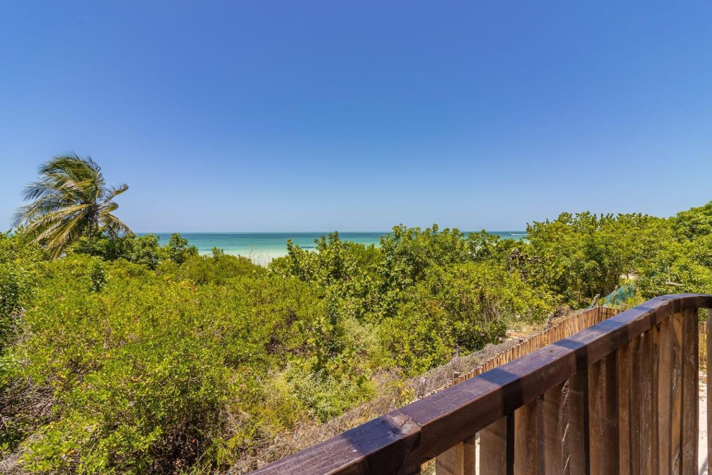 Ocean View Loft In Punta Cocos - C102 호텔 홀박스아일랜드 외부 사진