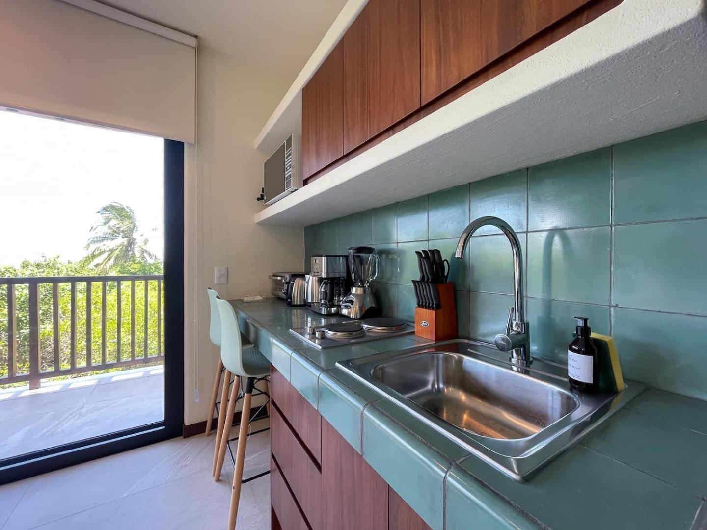 Ocean View Loft In Punta Cocos - C102 호텔 홀박스아일랜드 외부 사진